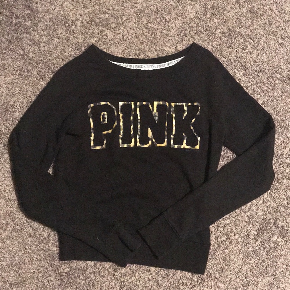 VS Pink Black Pullover